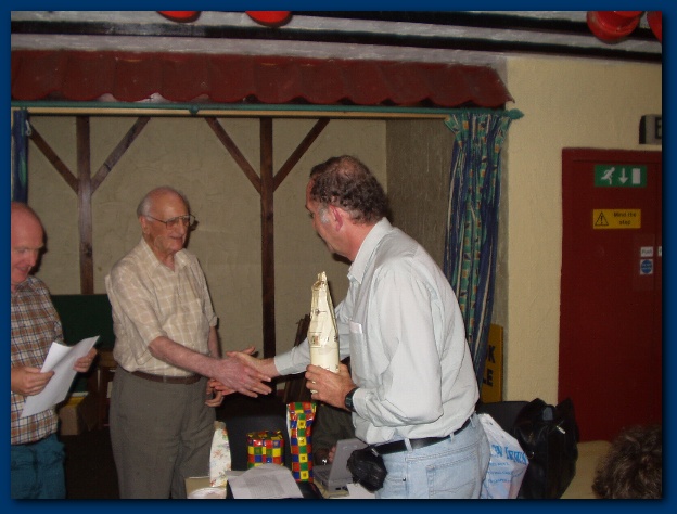 600x449 pixels (105K)